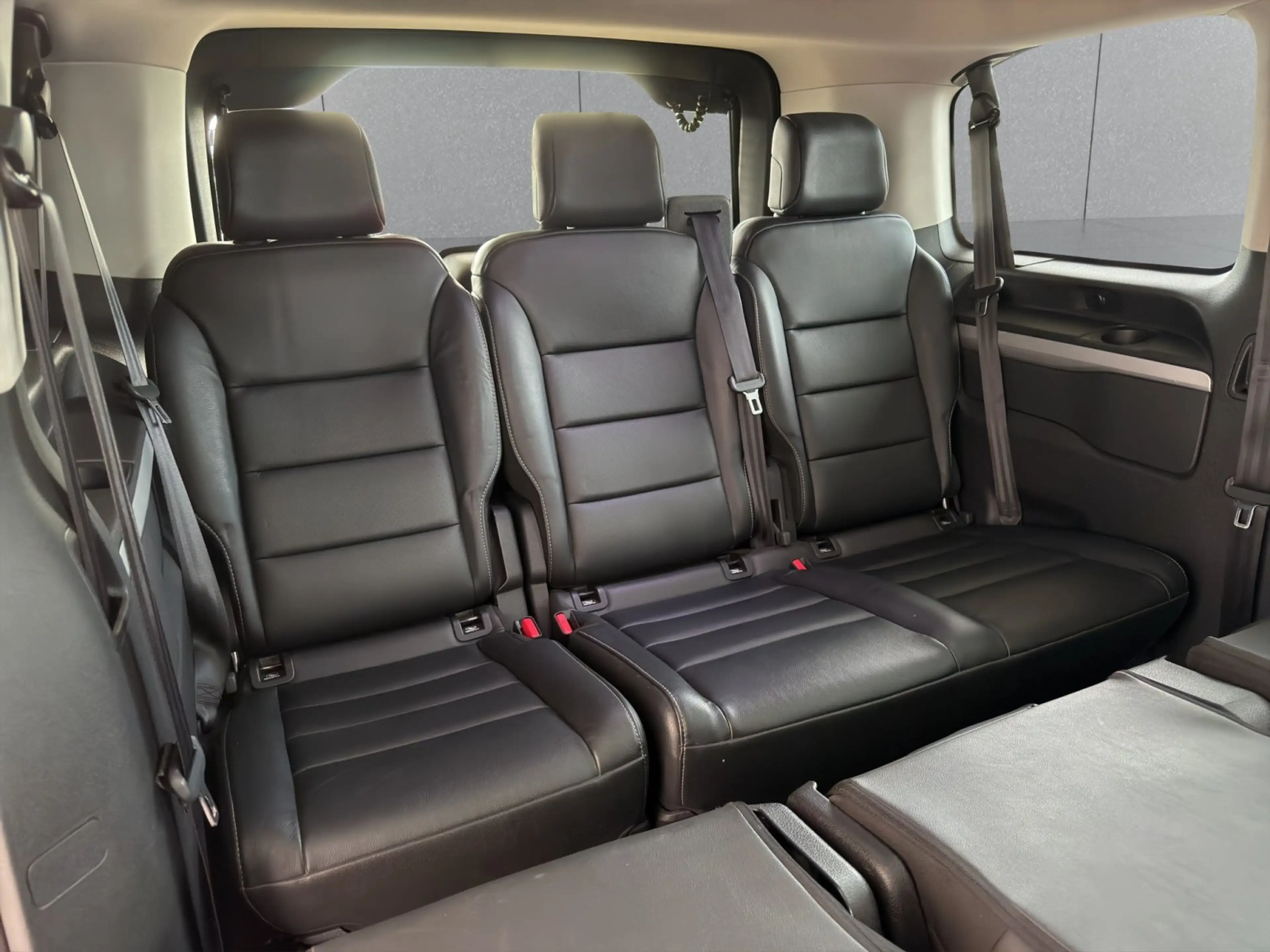Opel Zafira Life Tourer L2 2.0 D /Pano/ACC/StHzg/Massage/el.Tür — photo 9