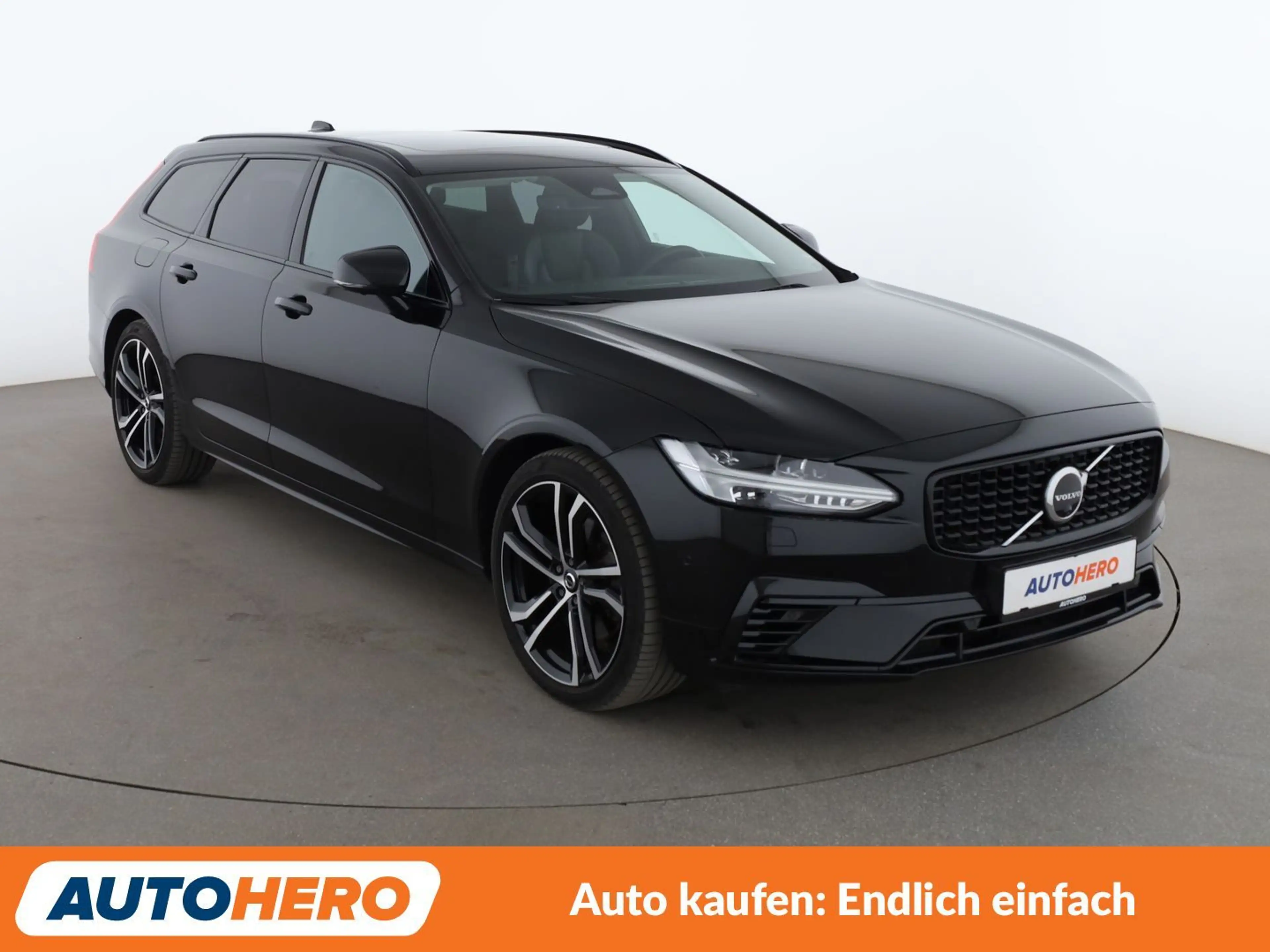Volvo V90 2.0 T6 Recharge Plug-in Hybrid Plus Dark AWD — photo 8