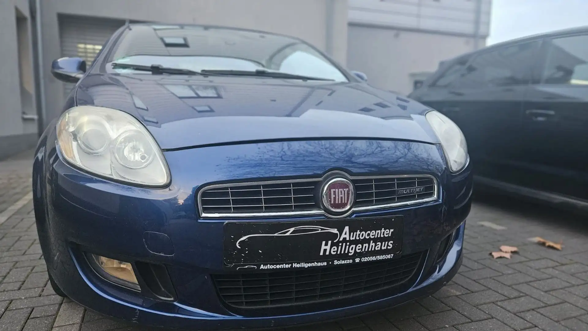 Fiat Bravo 1.9 8V Multijet Dynamic Blue & Me Blau - 1