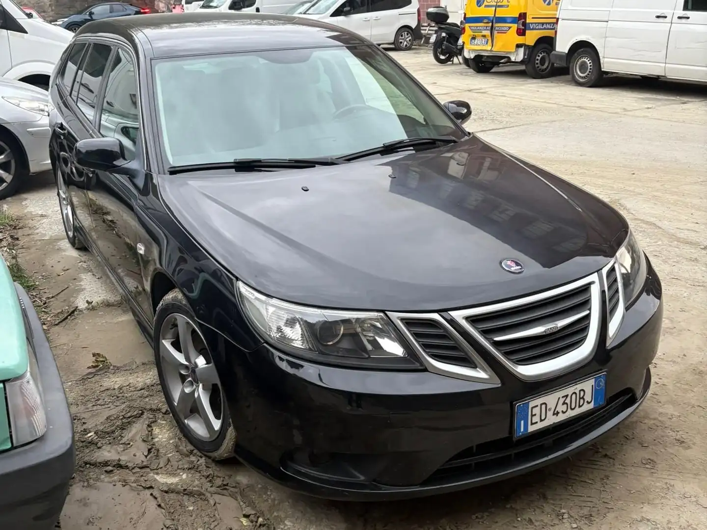 Saab 9-3 9-3 II 2007 SportHatch 1.9 tid 16v Linear dpf Noir - 2