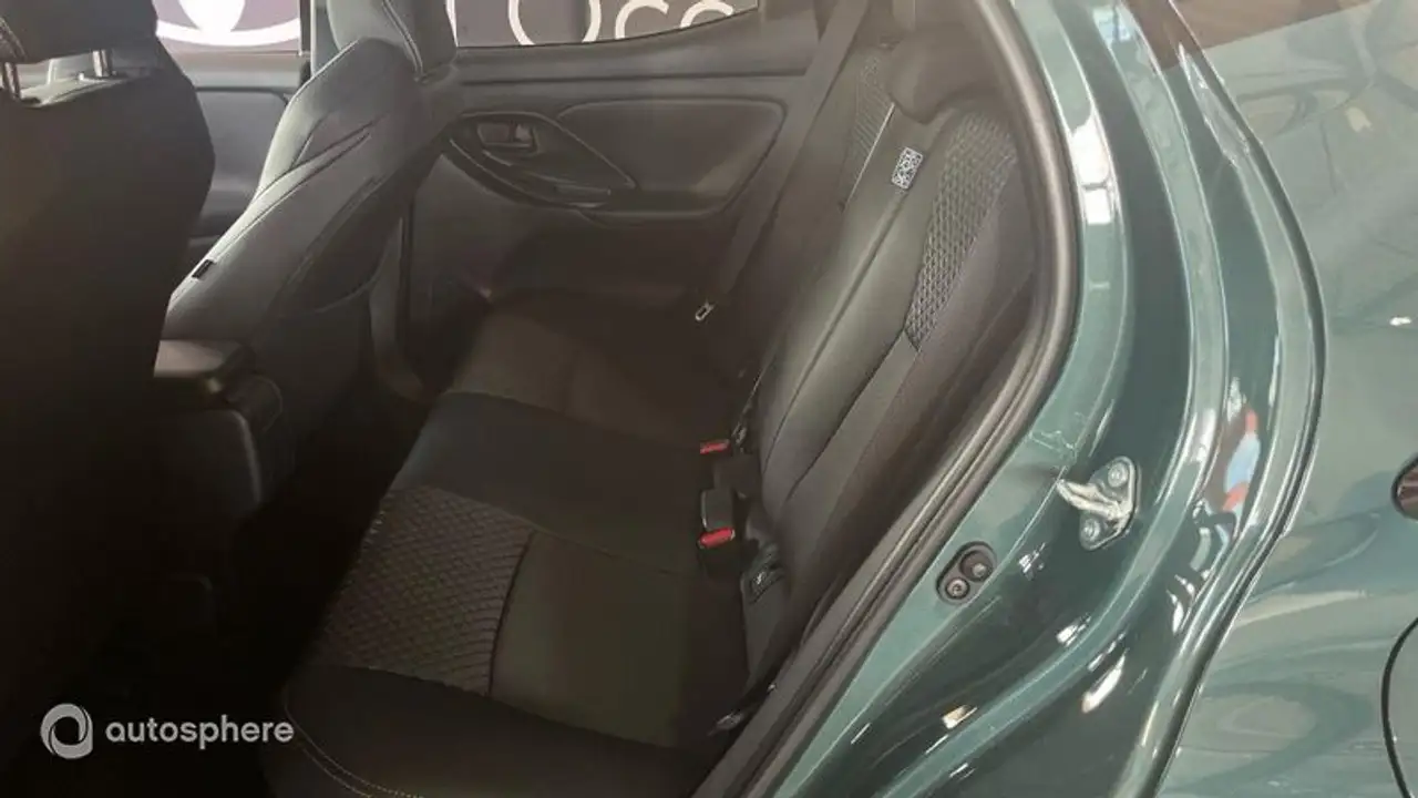 Toyota Yaris Yaris — photo 13
