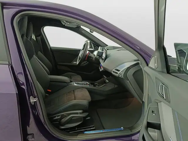 BMW 1 Series view 11