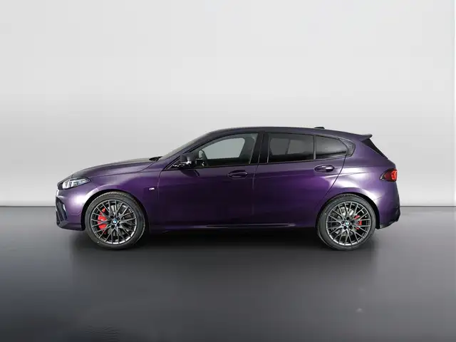 BMW 1 Series view 6