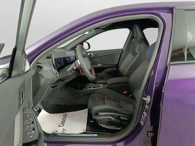 BMW 1 Series view 8