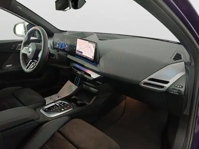 BMW 1 Series view 10