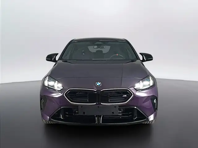 BMW 1 Series view 2
