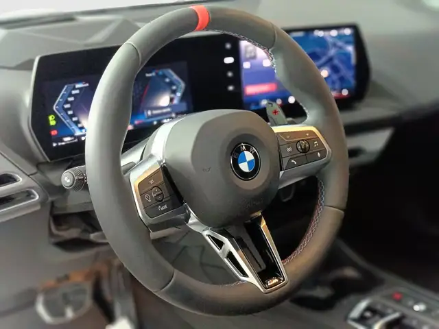BMW 1 Series view 15