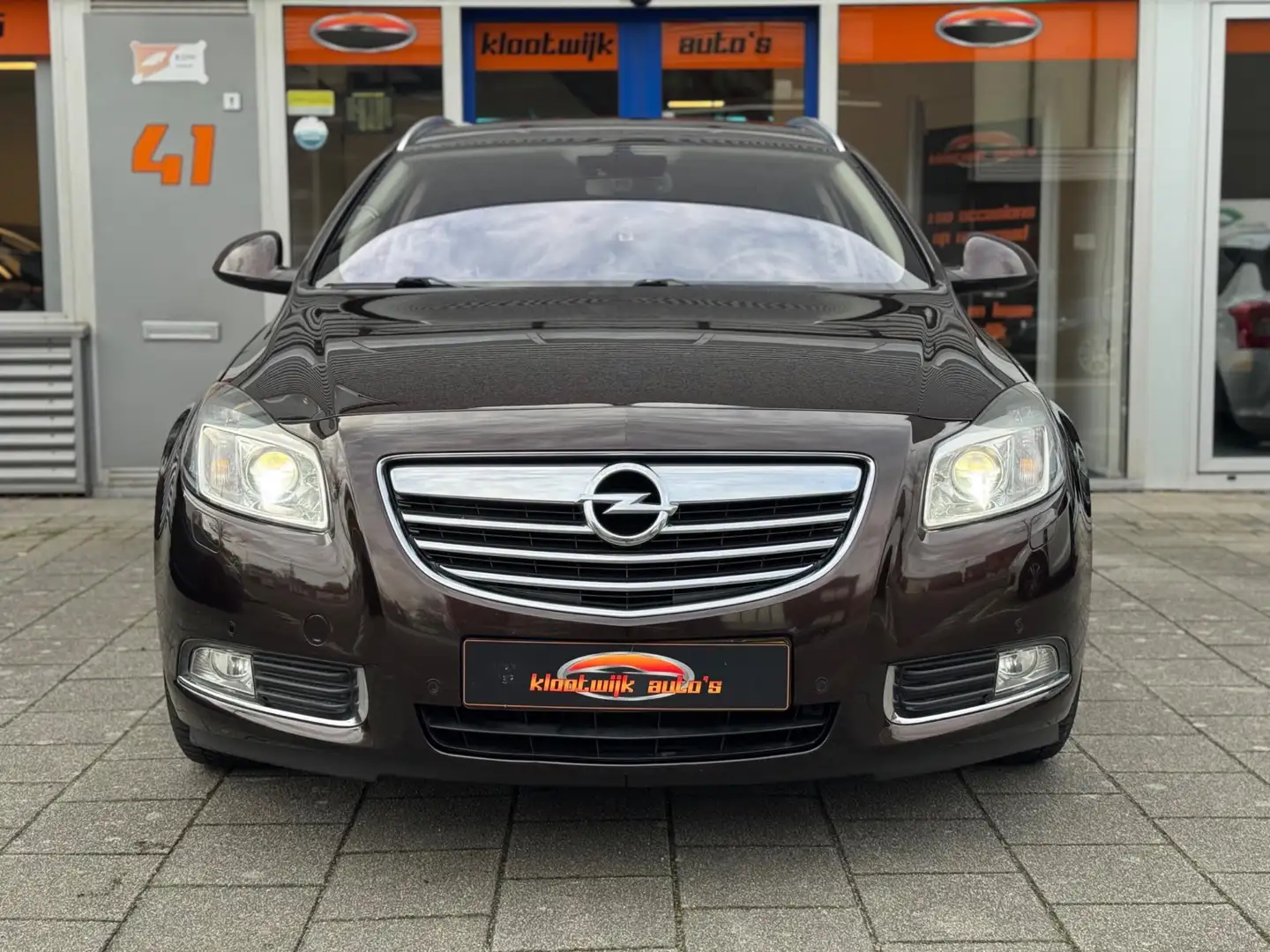 Opel Insignia Sports Tourer 1.4 Turbo Cosmo Navigatie NL-Gelever Bruin - 2