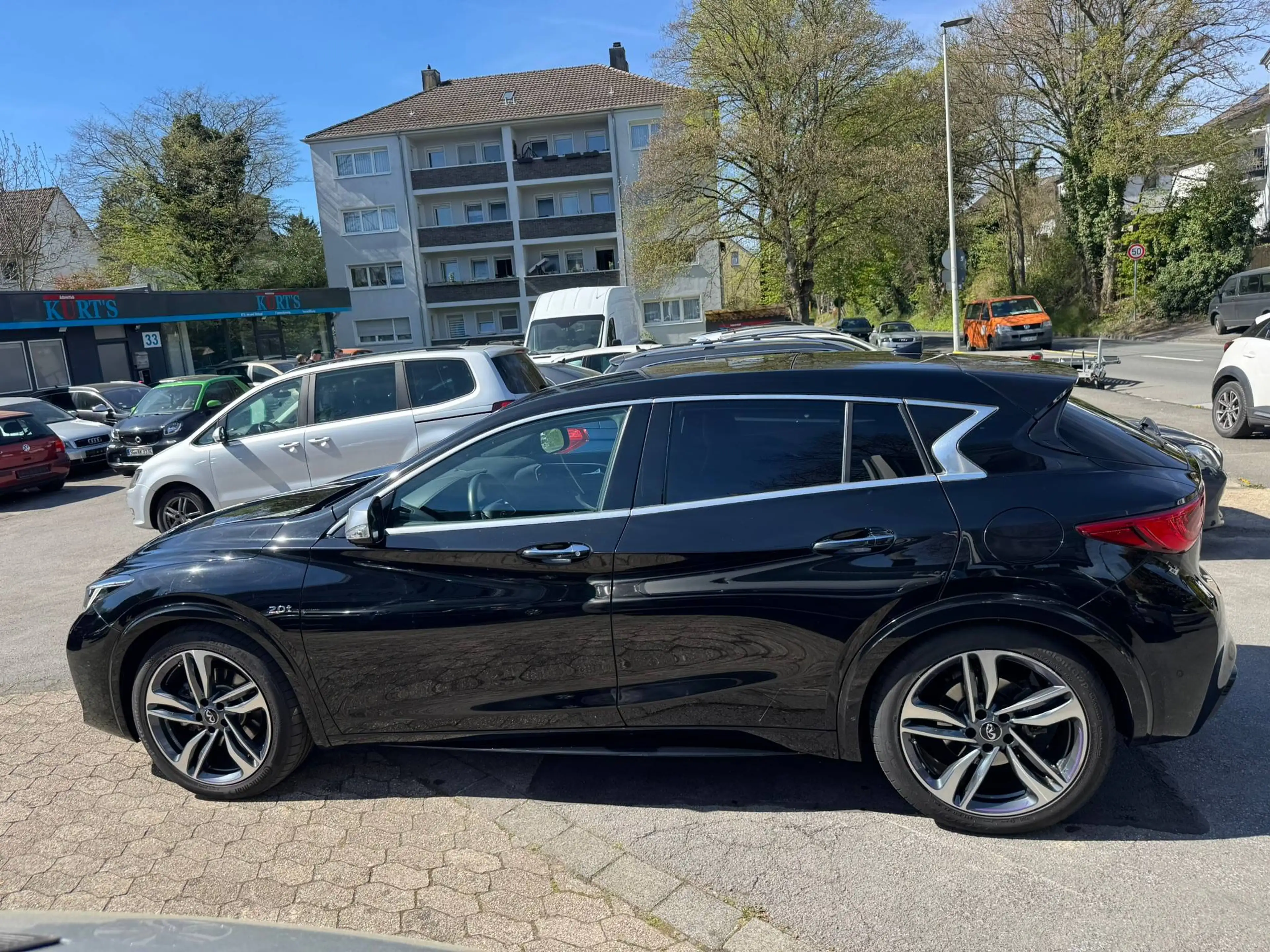 Infiniti Q30 Infiniti Q30S 2.0t AWD/LED/360°/Pano/Bose/VOLL — photo 5