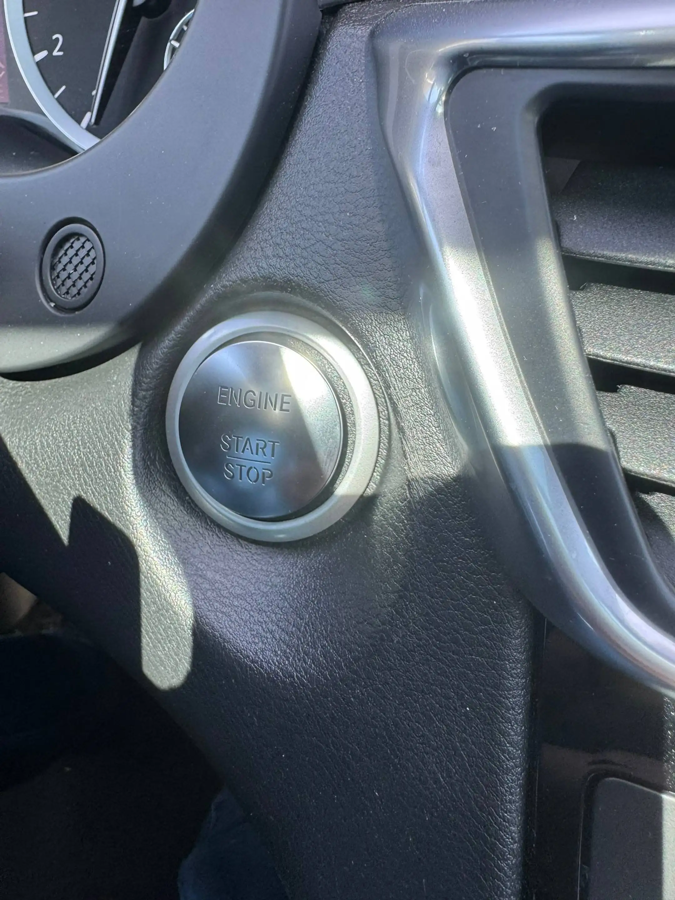 Infiniti Q30 Infiniti Q30S 2.0t AWD/LED/360°/Pano/Bose/VOLL — photo 41