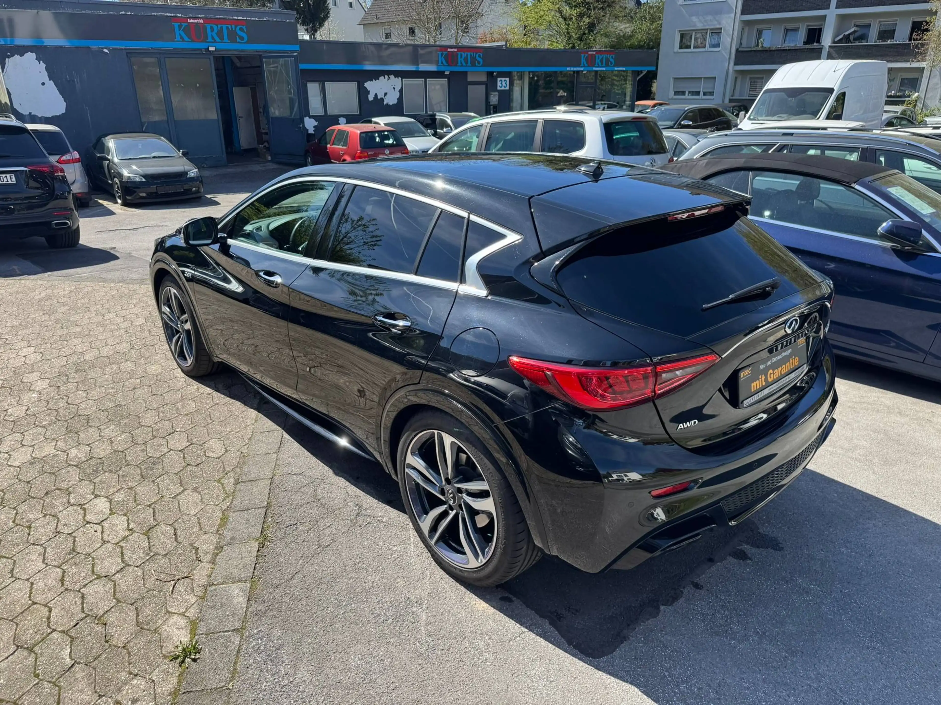 Infiniti Q30 Infiniti Q30S 2.0t AWD/LED/360°/Pano/Bose/VOLL — photo 6