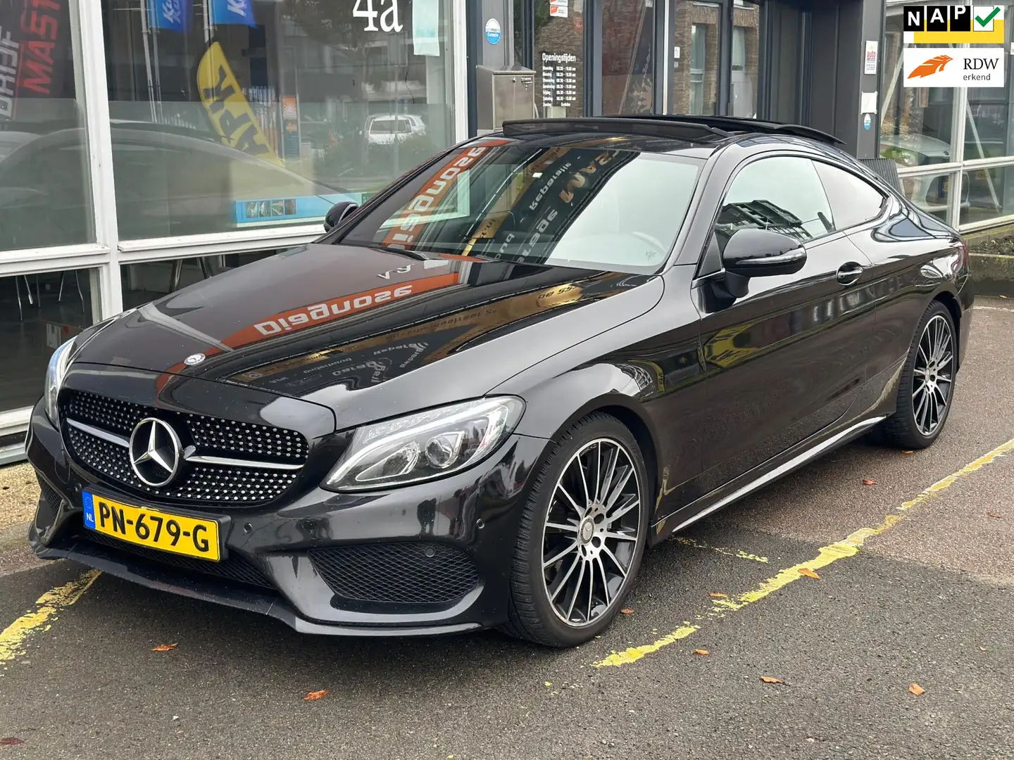 Mercedes-Benz C 220 Coupé d | Pano | Burmester | Night | ACC Zwart - 1
