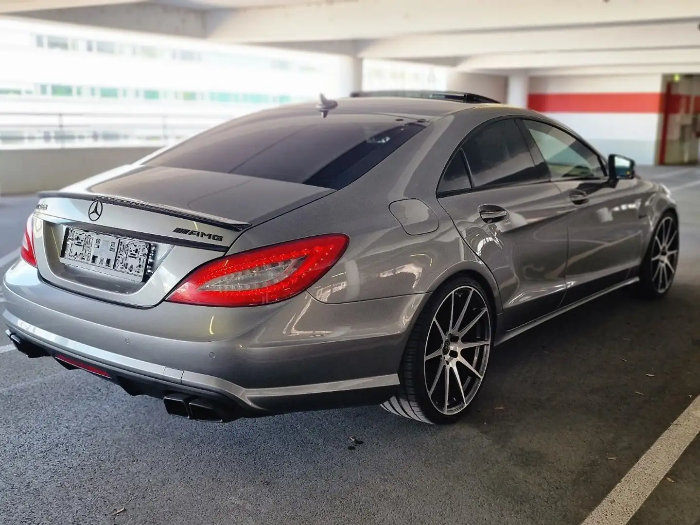 Mercedes-Benz CLS 63 AMG Aut. Gris - 2