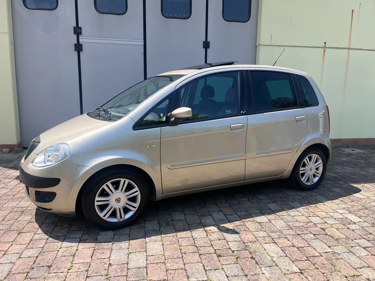 Lancia MUSA Musa 1.4 16v Platino Plus Bronce - 2