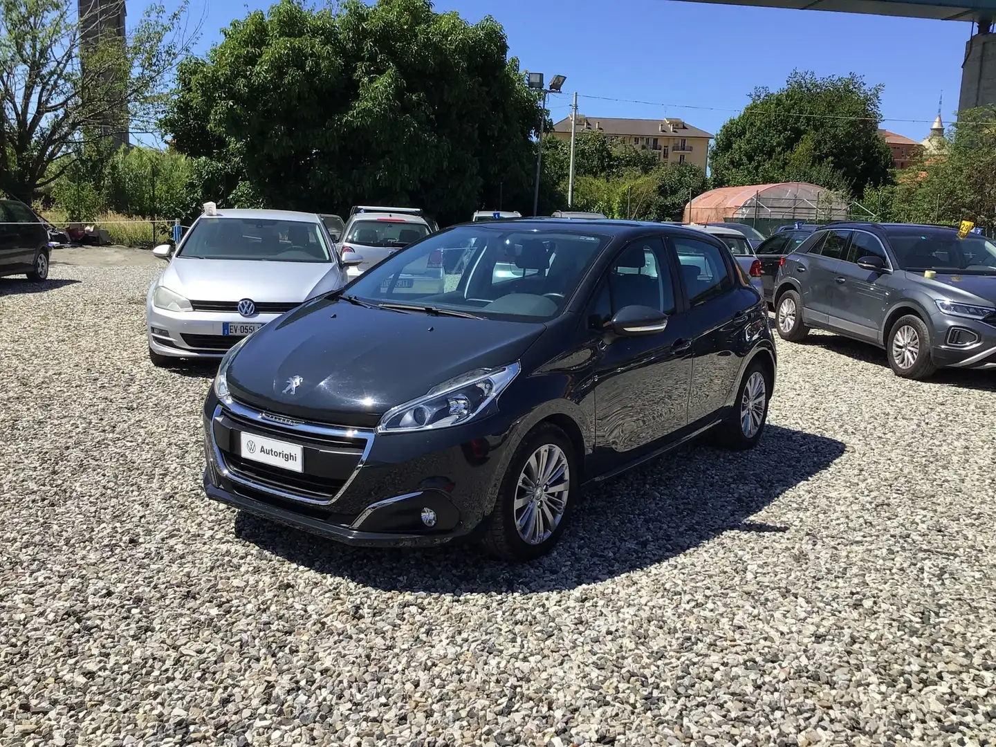 Peugeot 208 BlueHDi 75 5 porte Allure Nero - 2