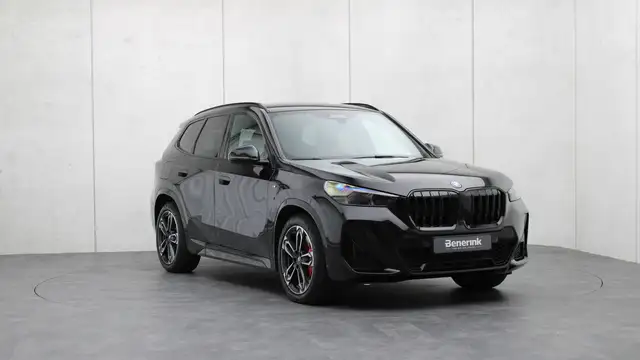 BMW X1 view 5