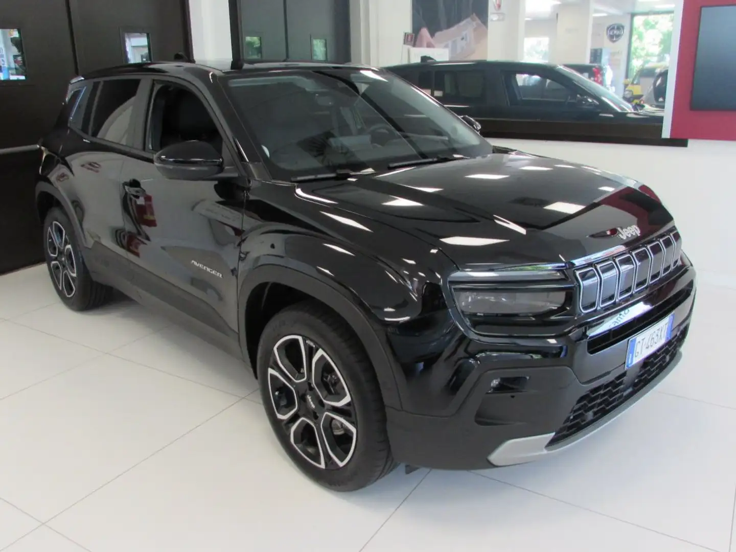 Jeep Avenger 1.2 e-hybrid mhev Summit 110cv AUTOMATICA Nero - 2