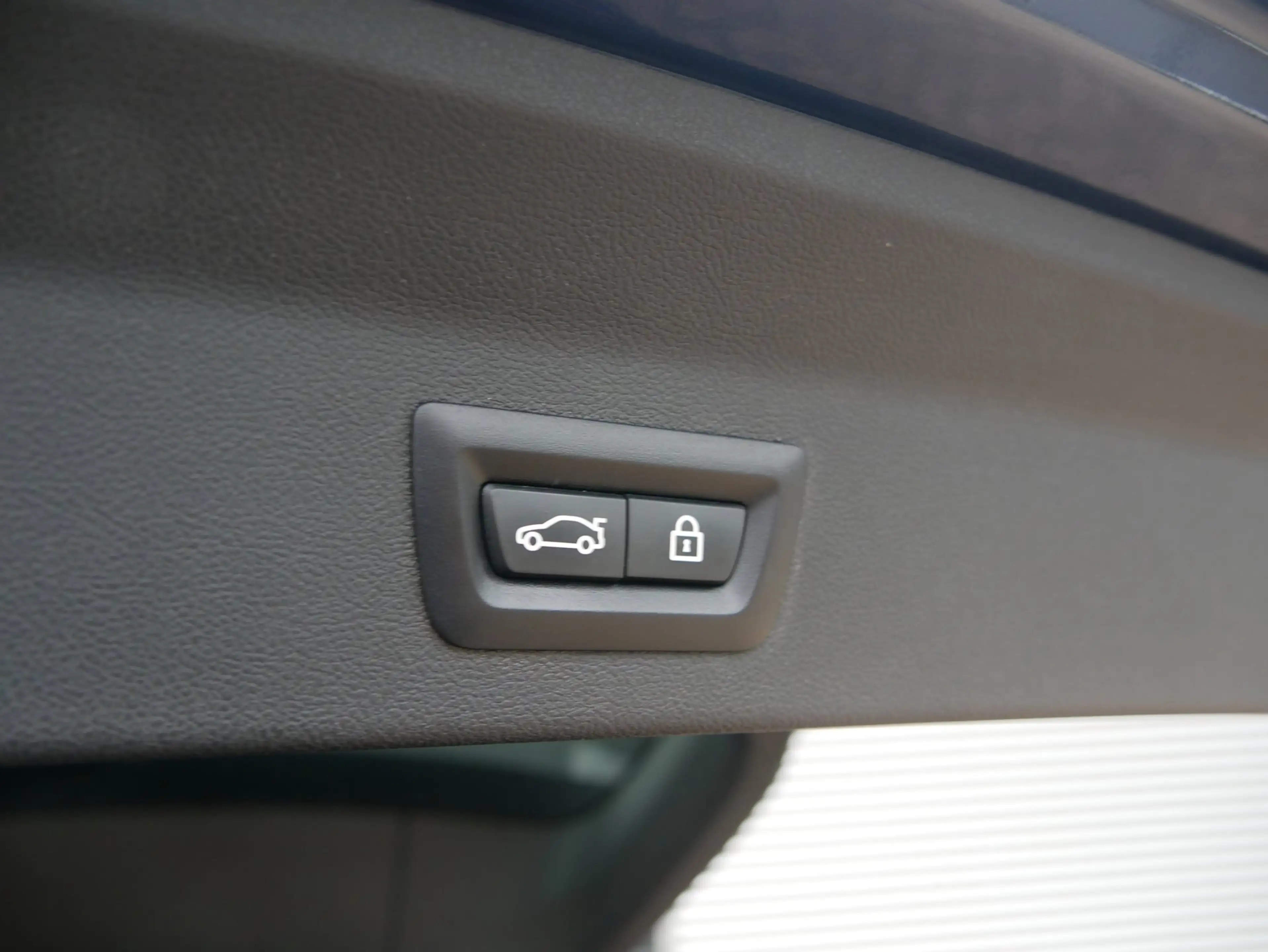 BMW X3 XDrive30e M-Sport Individual, Pano, Trekhaak, Head — photo 29