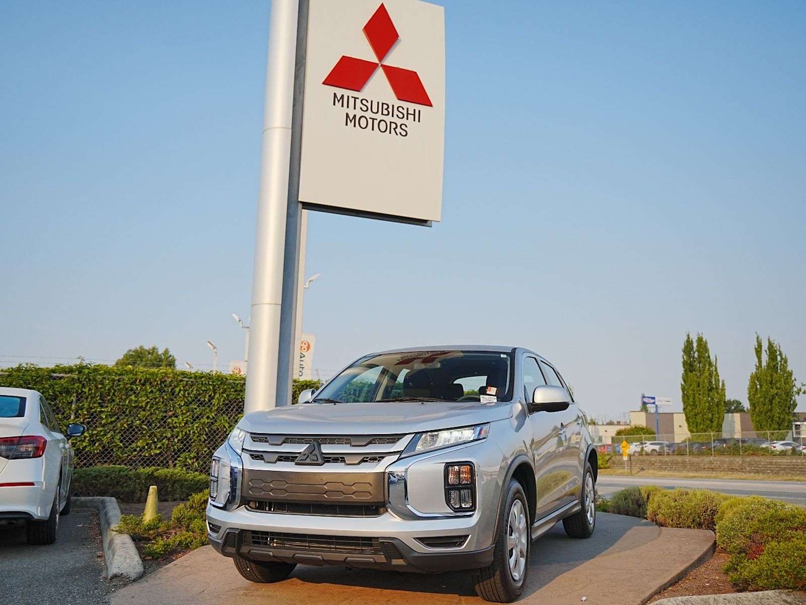 2026 Mitsubishi RVR ES | AWC | BC LOCAL | (Rates from 0.90% Financing)