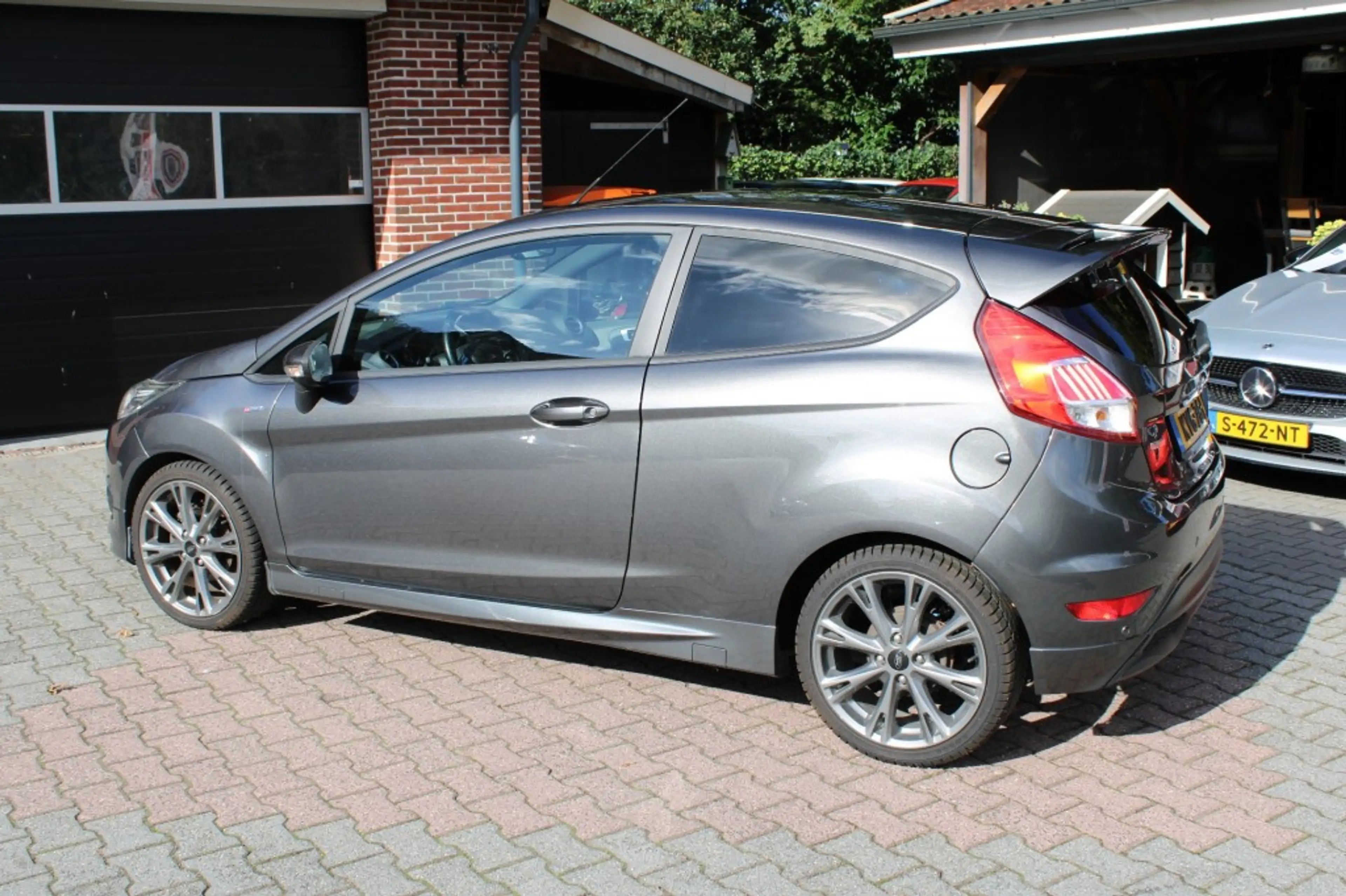 Ford Fiesta 1.0 EcoBoost Black Edition 140PK ST-Line - Navi Ai — photo 3