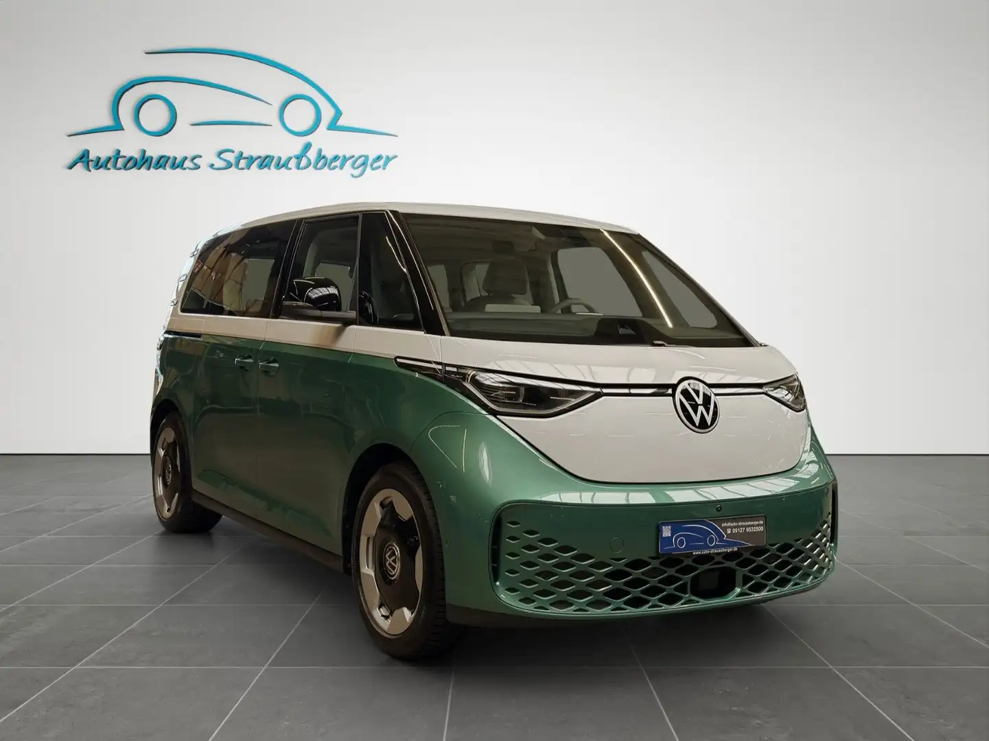 Volkswagen ID. Buzz Bus Pro ACC AHK 360° IQL QI Memory 2-ZK. Grün - 2