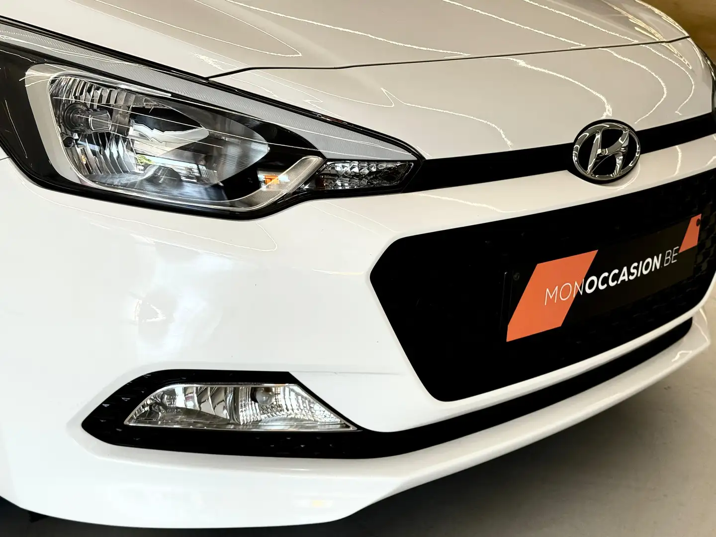 Hyundai i20 1.2i Twist Clim Capteurs Arrière USB Wit - 2