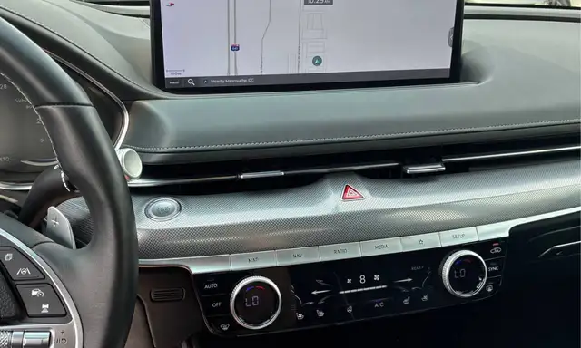 Genesis G80 2023 — photo 8