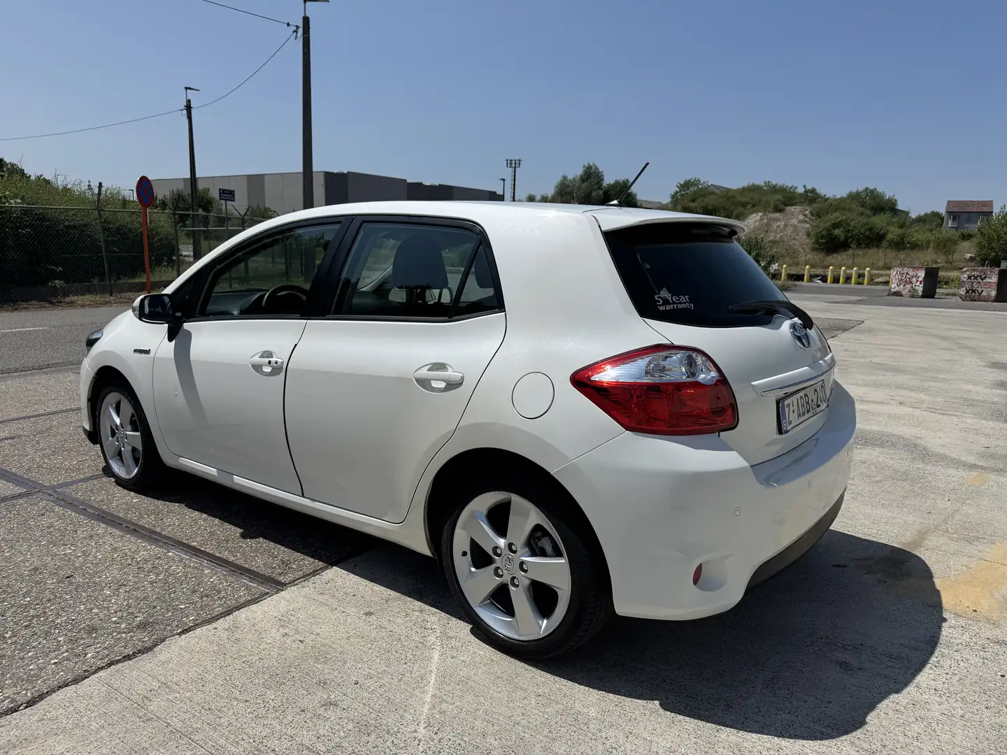 Toyota Auris HYBRID ( CAMERA + GPS ) - 2