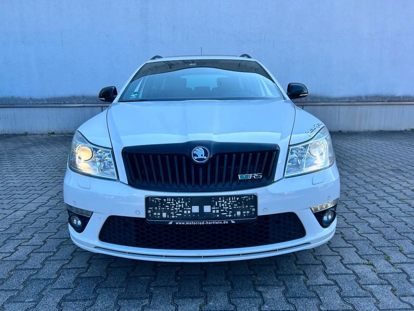 Skoda Octavia Combi RS|XENON|LEDER|SHZ|SD|18"|PDC|TEMP Blanc - 2