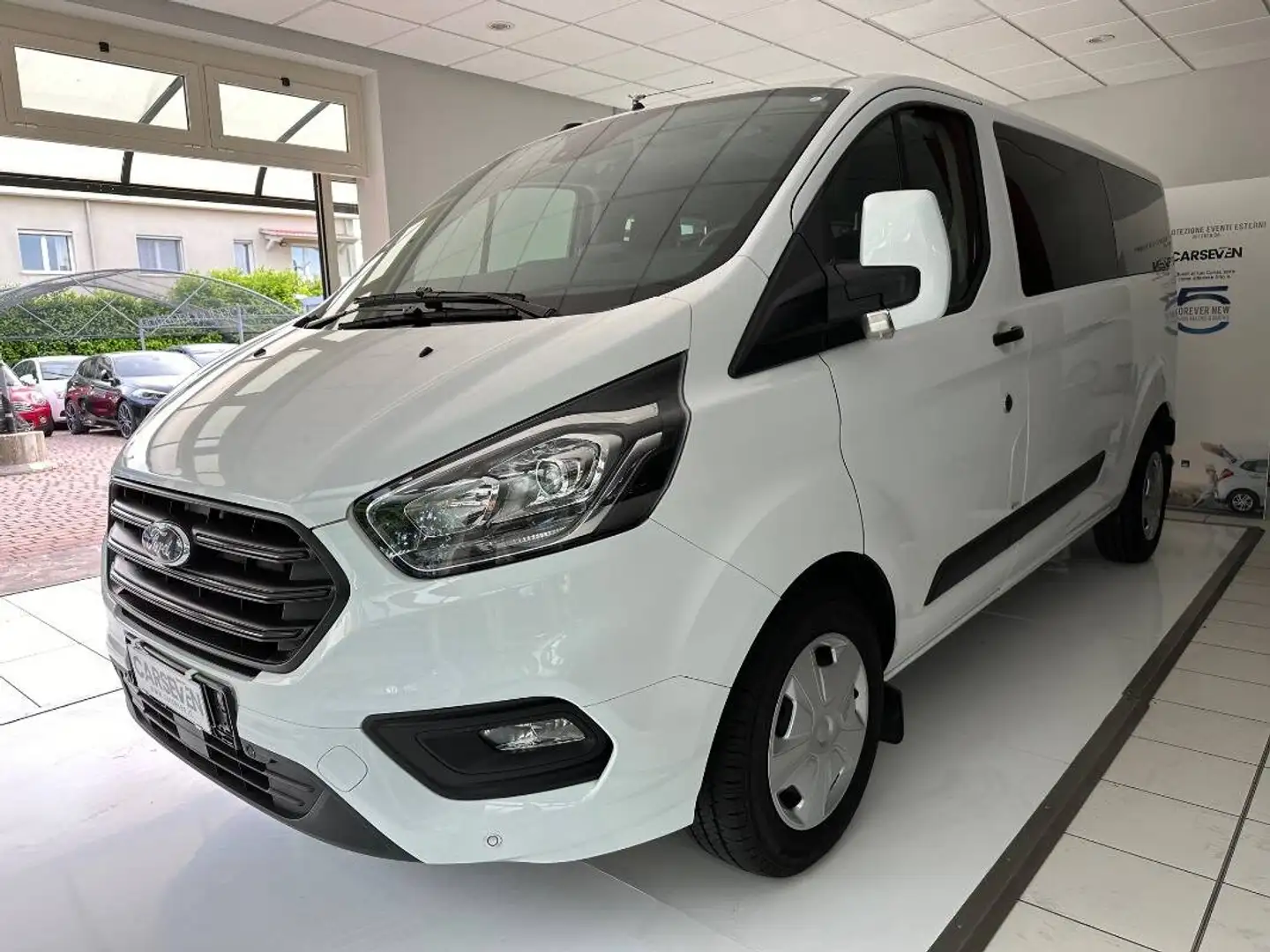 Ford Transit Custom 320 2.0 tdci 130cv combi L2H1 E6.2 Bianco - 1