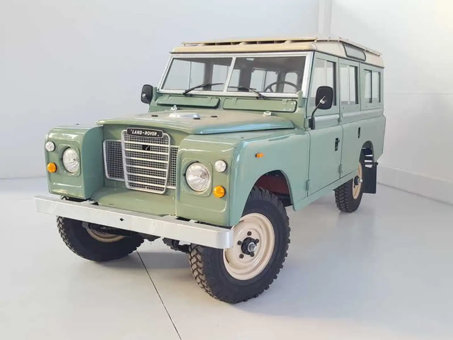 Land Rover Defender 109 SW 2.2D Zielony - 1