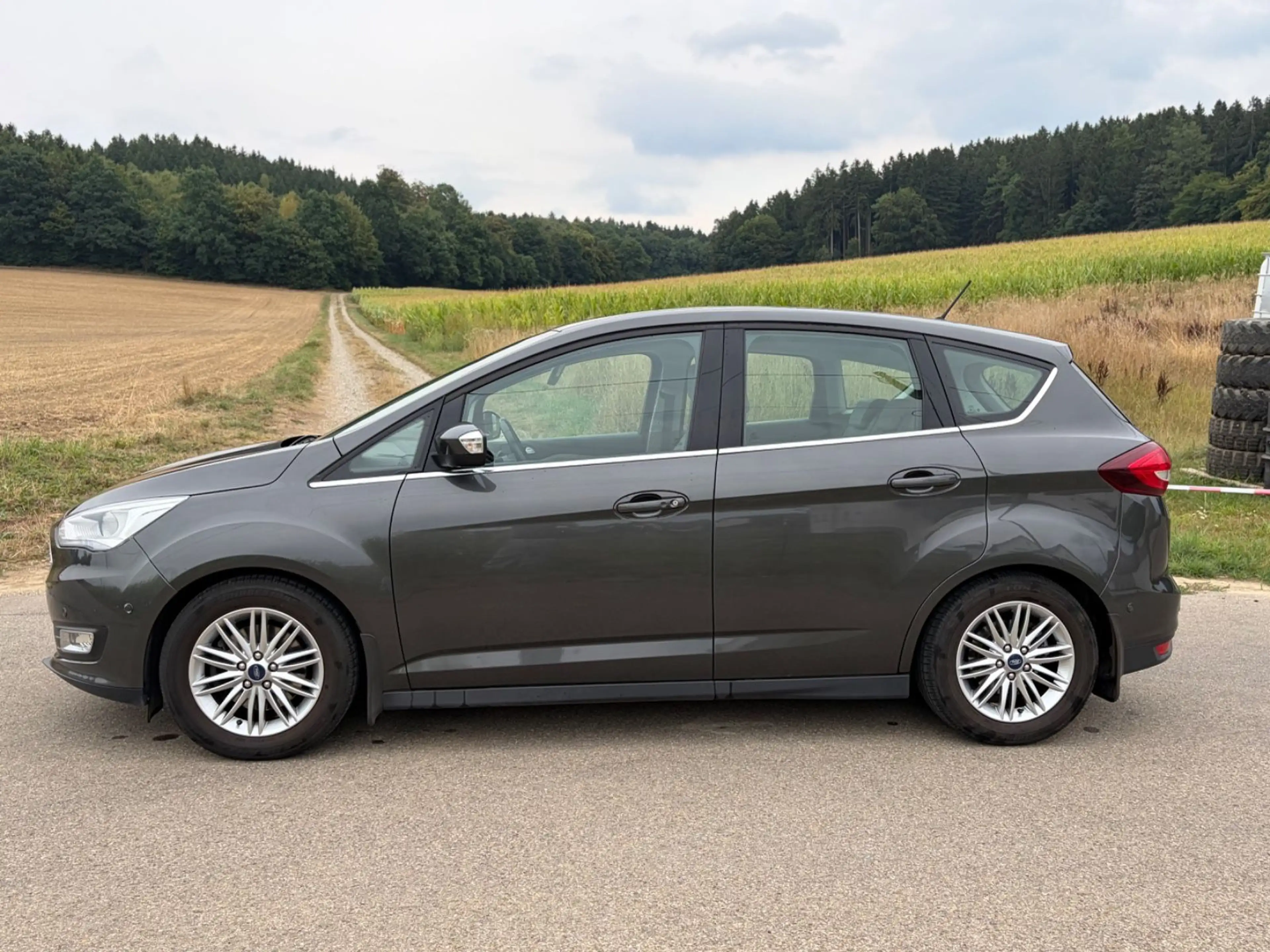 Ford C-Max C-MAX Titanium — photo 8