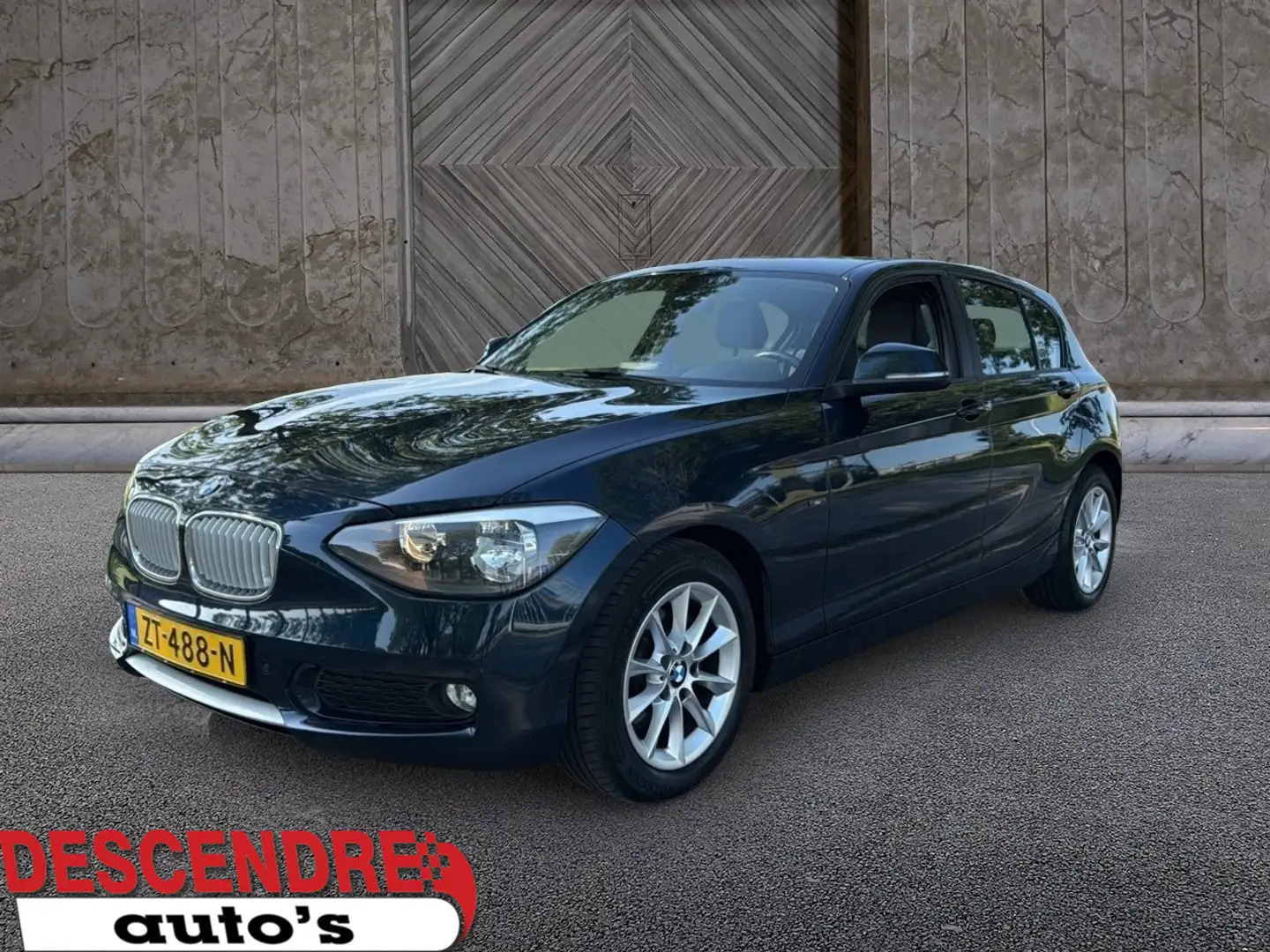 BMW 116 1-serie 116i Urban, 5 drs Bleu - 1