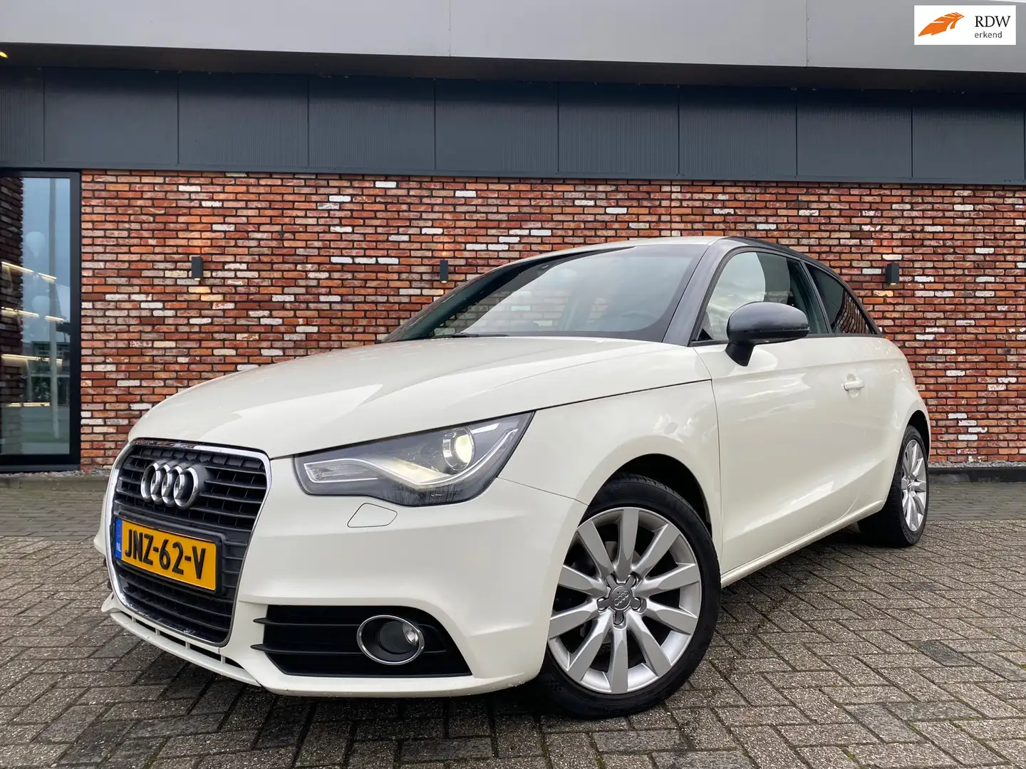 Audi A1 1.2 TFSI Ambition Led Multimedia 152000km! Blanc - 1
