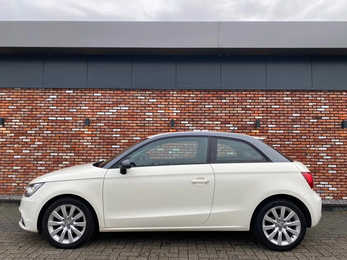 Audi A1 1.2 TFSI Ambition Led Multimedia 152000km! Blanc - 2