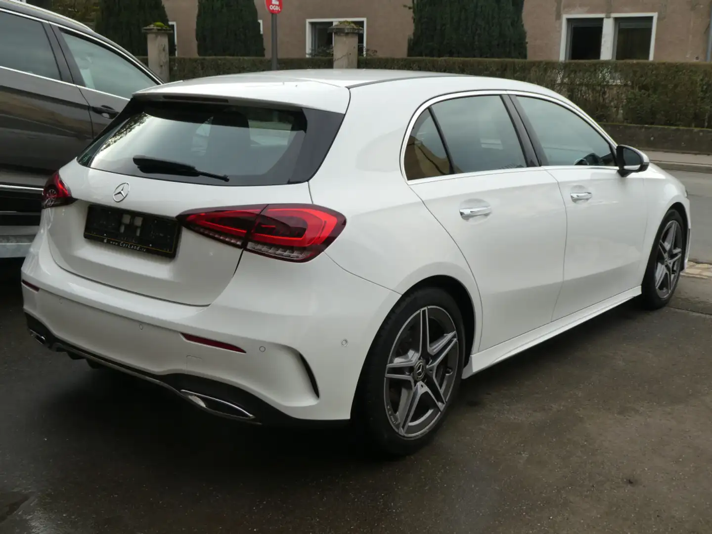 Mercedes-Benz A 180 AMG Line 7G-DCT Sport Blanc - 2