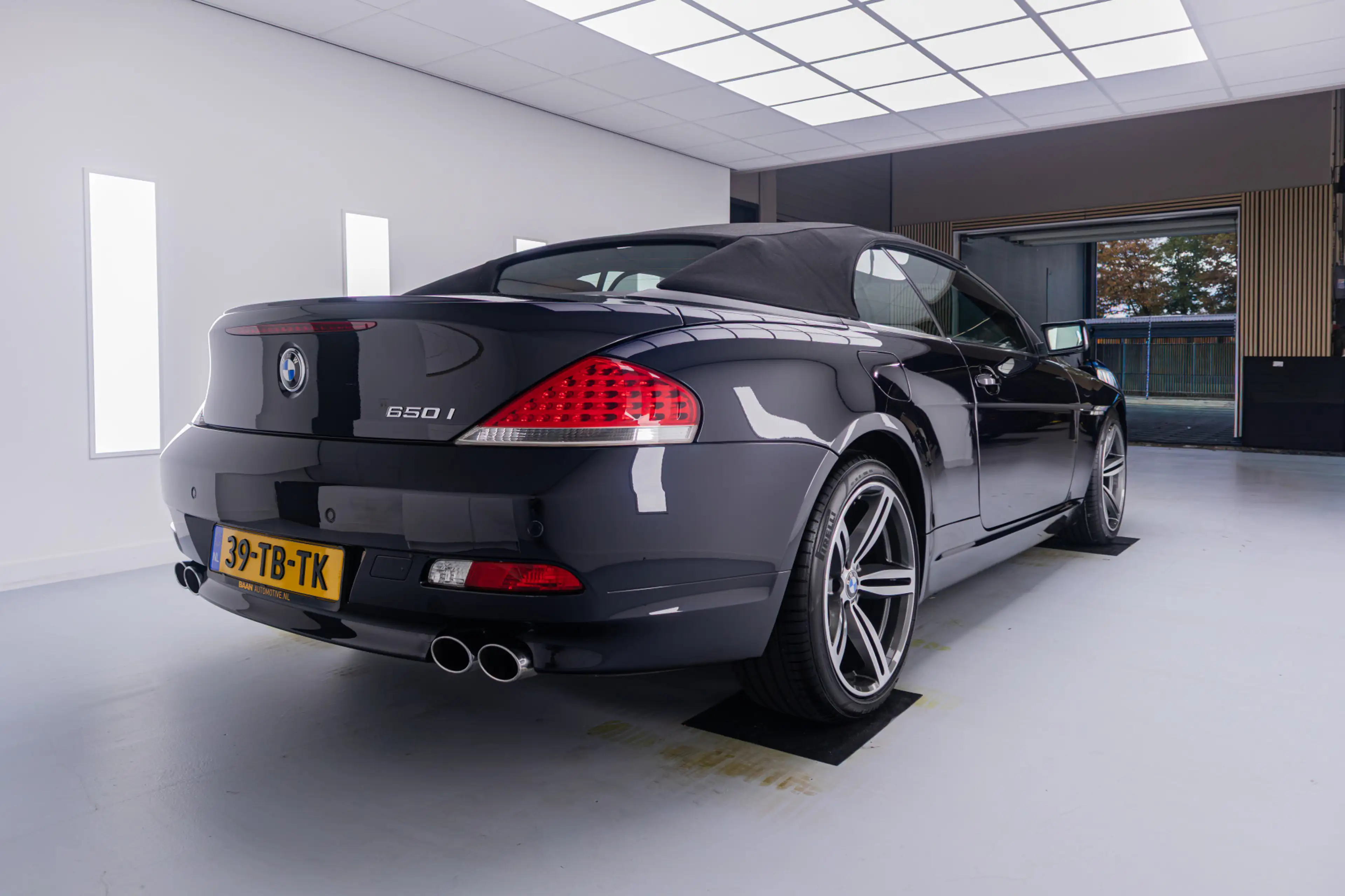 BMW 650 6-Serie Cabrio 650i | 4.8 V8 | 367 PK | BMW Indivi — photo 12
