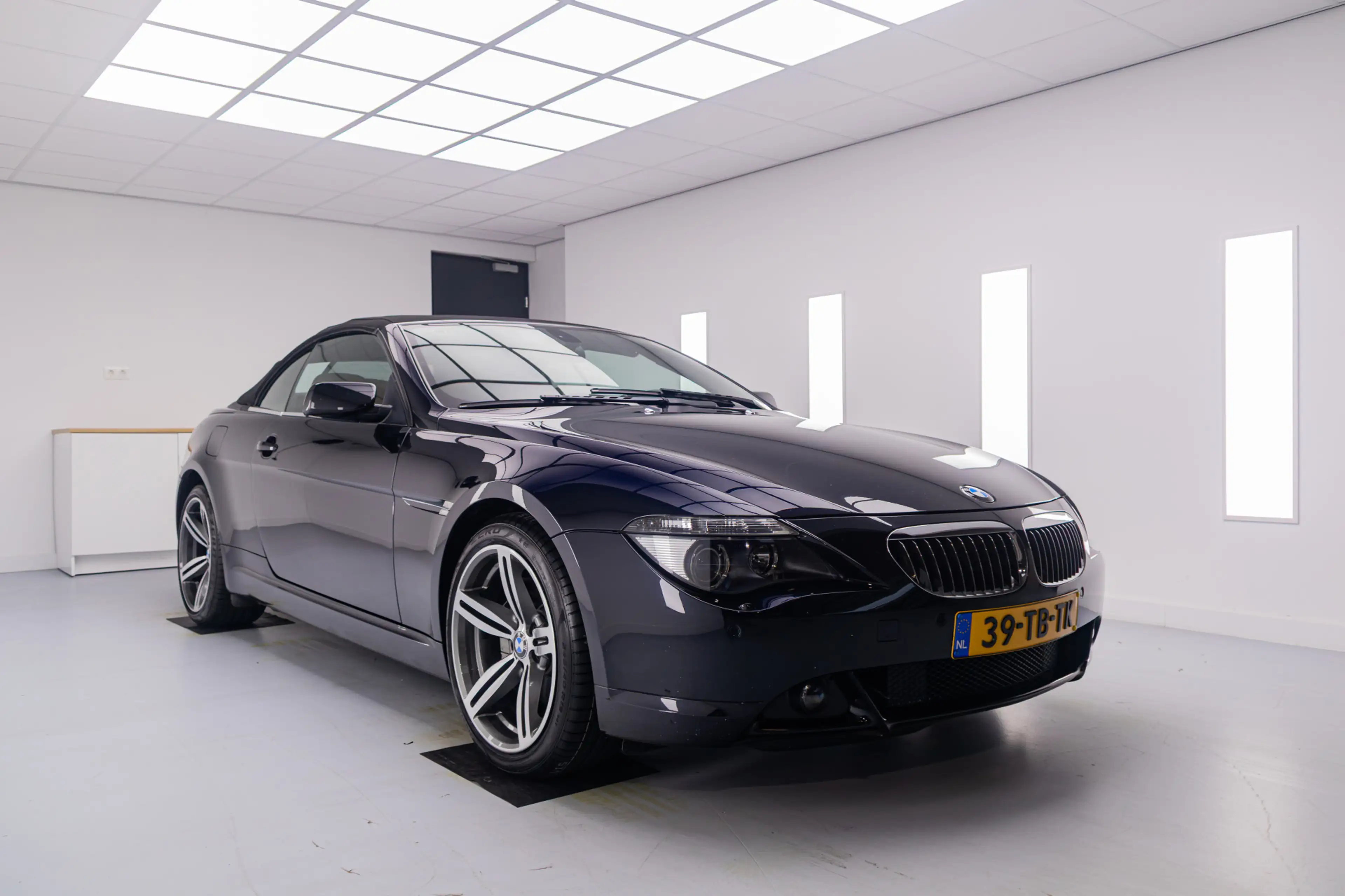BMW 650 6-Serie Cabrio 650i | 4.8 V8 | 367 PK | BMW Indivi — photo 3