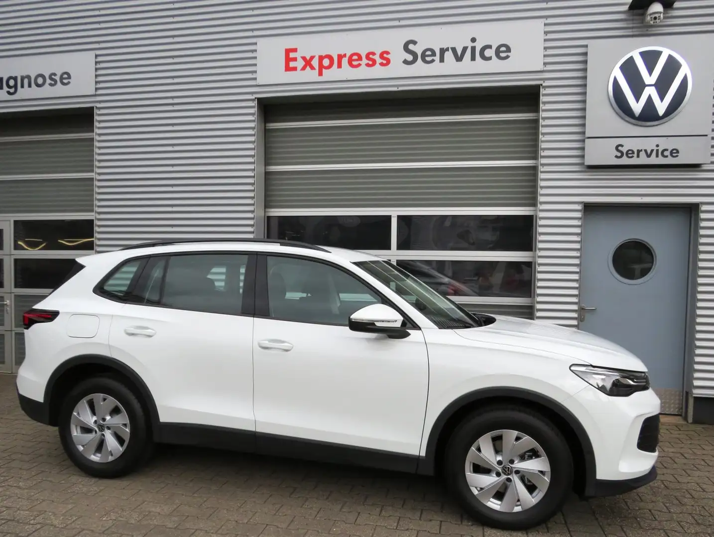 Volkswagen Tiguan 1.5 eTSI DSG /DAB+/Assistenzpaket/PDC v+ht/Sitzhei Wit - 1
