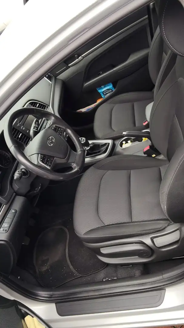 Hyundai ELANTRA Elantra 1.6CRDi Tecno 136 Tecno Plateado - 1