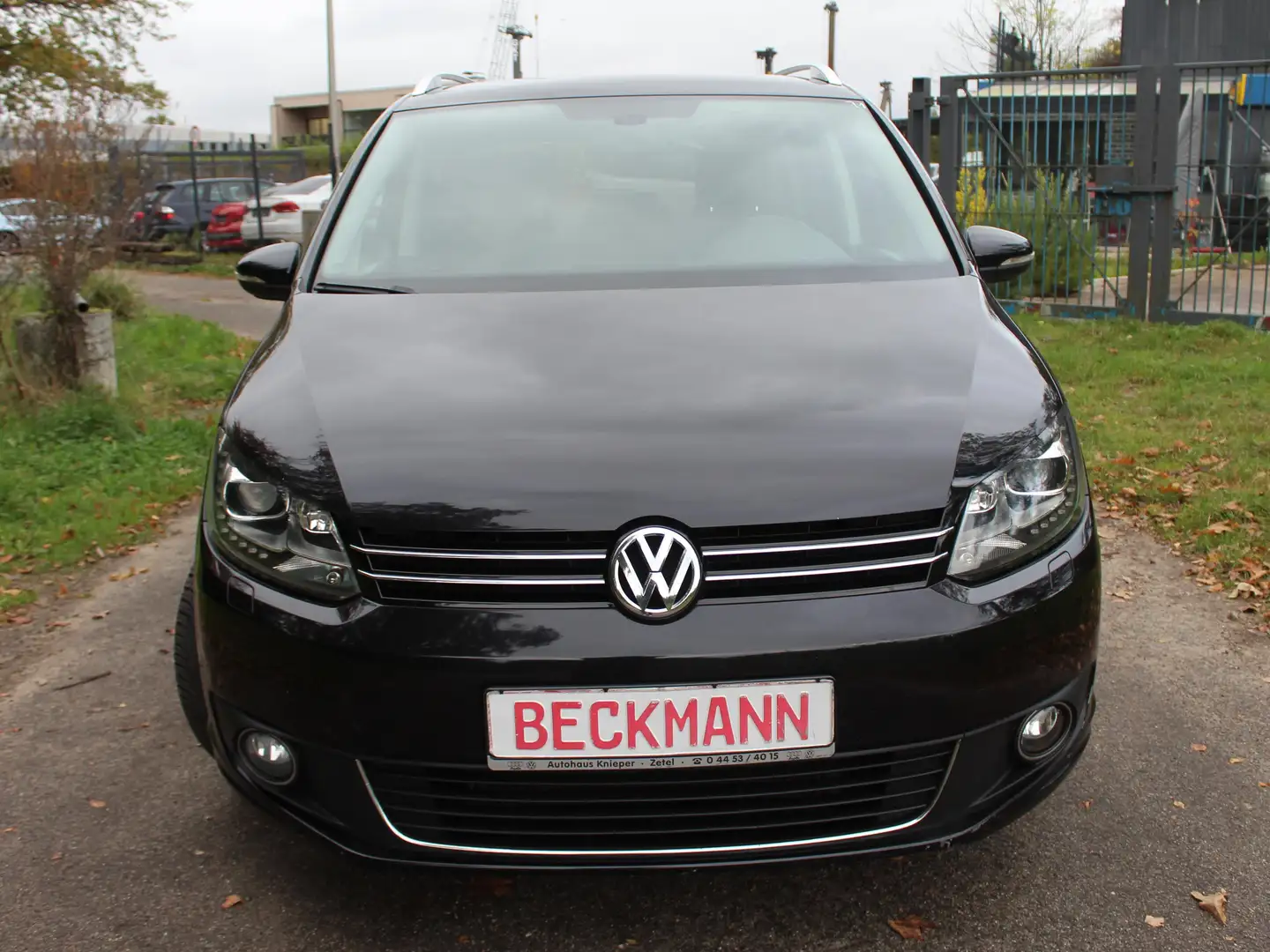 Volkswagen Touran Highline Schwarz - 2