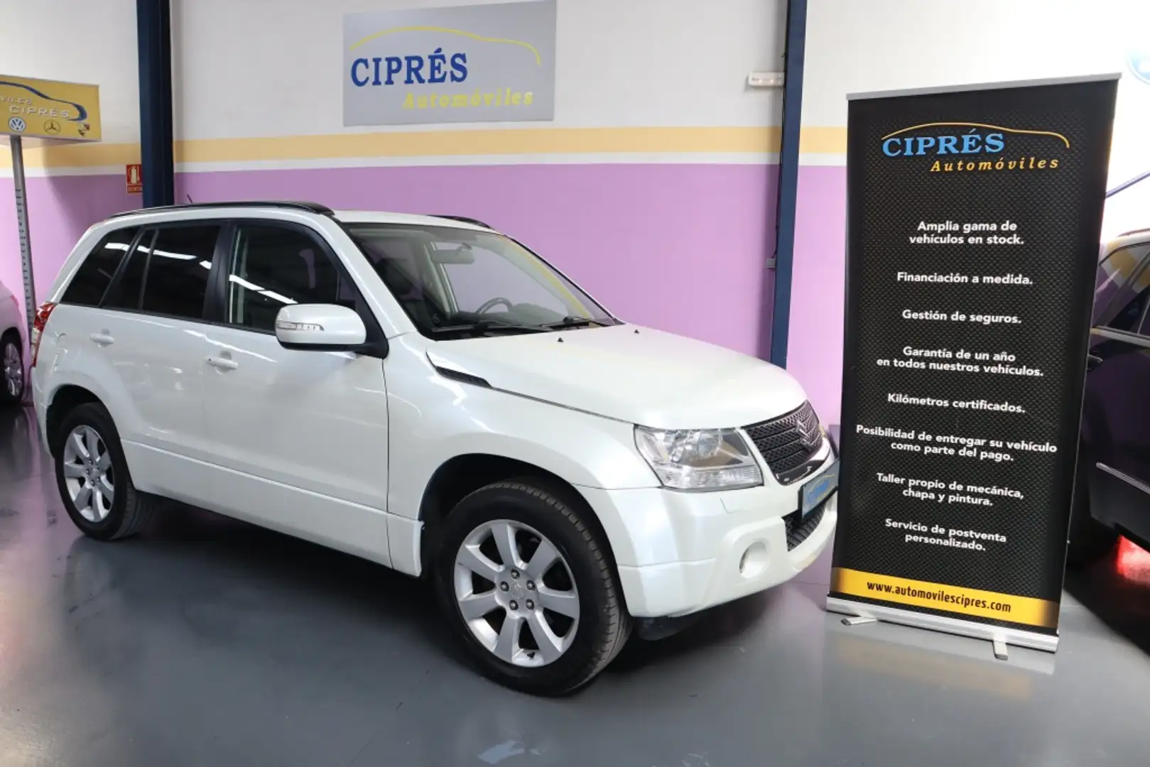 Suzuki Grand Vitara 1.9DDiS JLX Blanco - 1