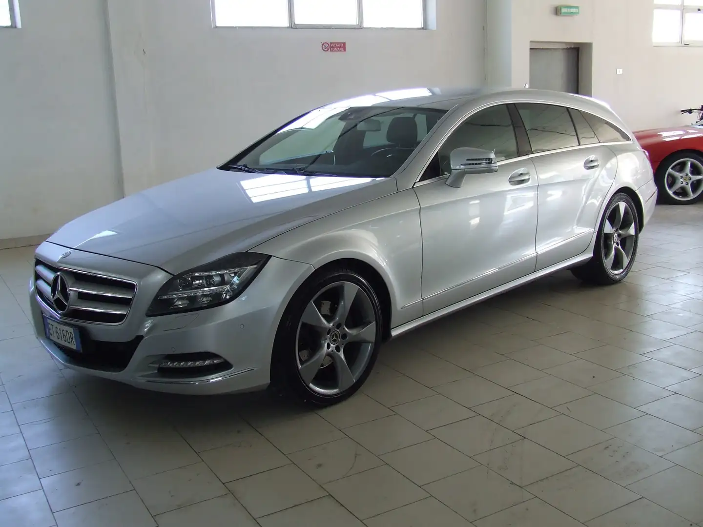 Mercedes-Benz CLS 250 CLS Shooting Brake 250 cdi be auto Silber - 2