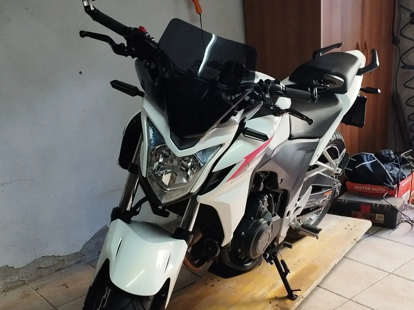 Honda CBR 500 F White - 1