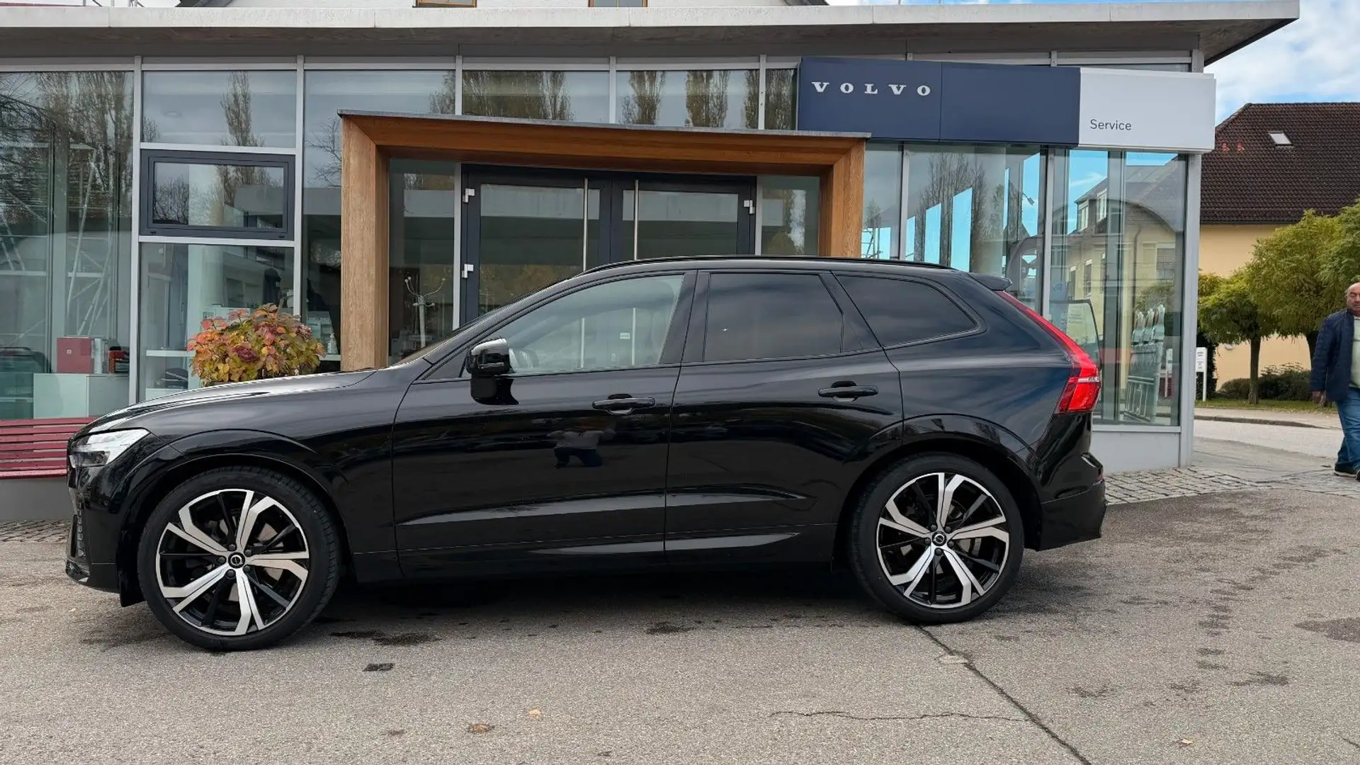 Volvo XC60 B5 Diesel Ultimate Dark AWD/Luftfahrw./StH+ Schwarz - 2