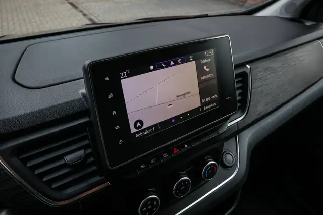 Renault Trafic view 12