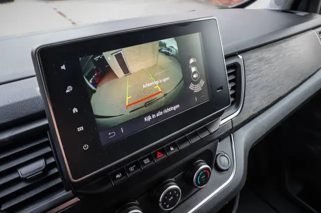 Renault Trafic view 13