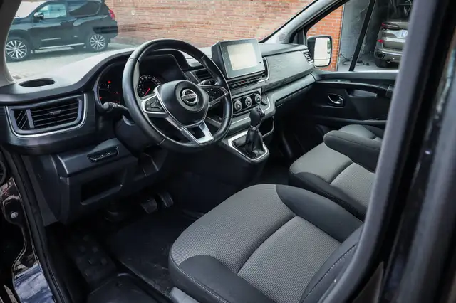 Renault Trafic view 9