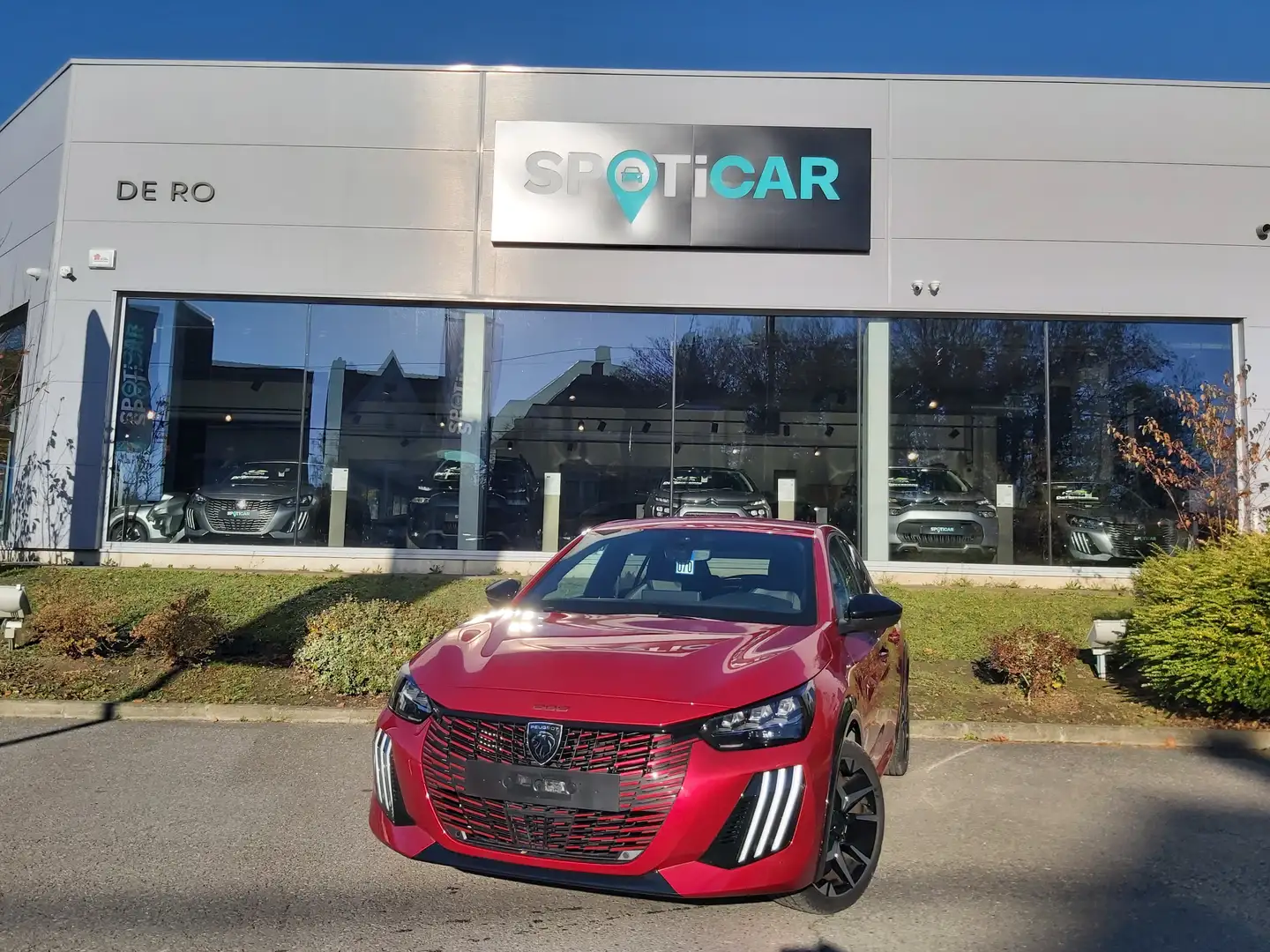 Peugeot 208 1.2i Turbo GT Rouge - 1