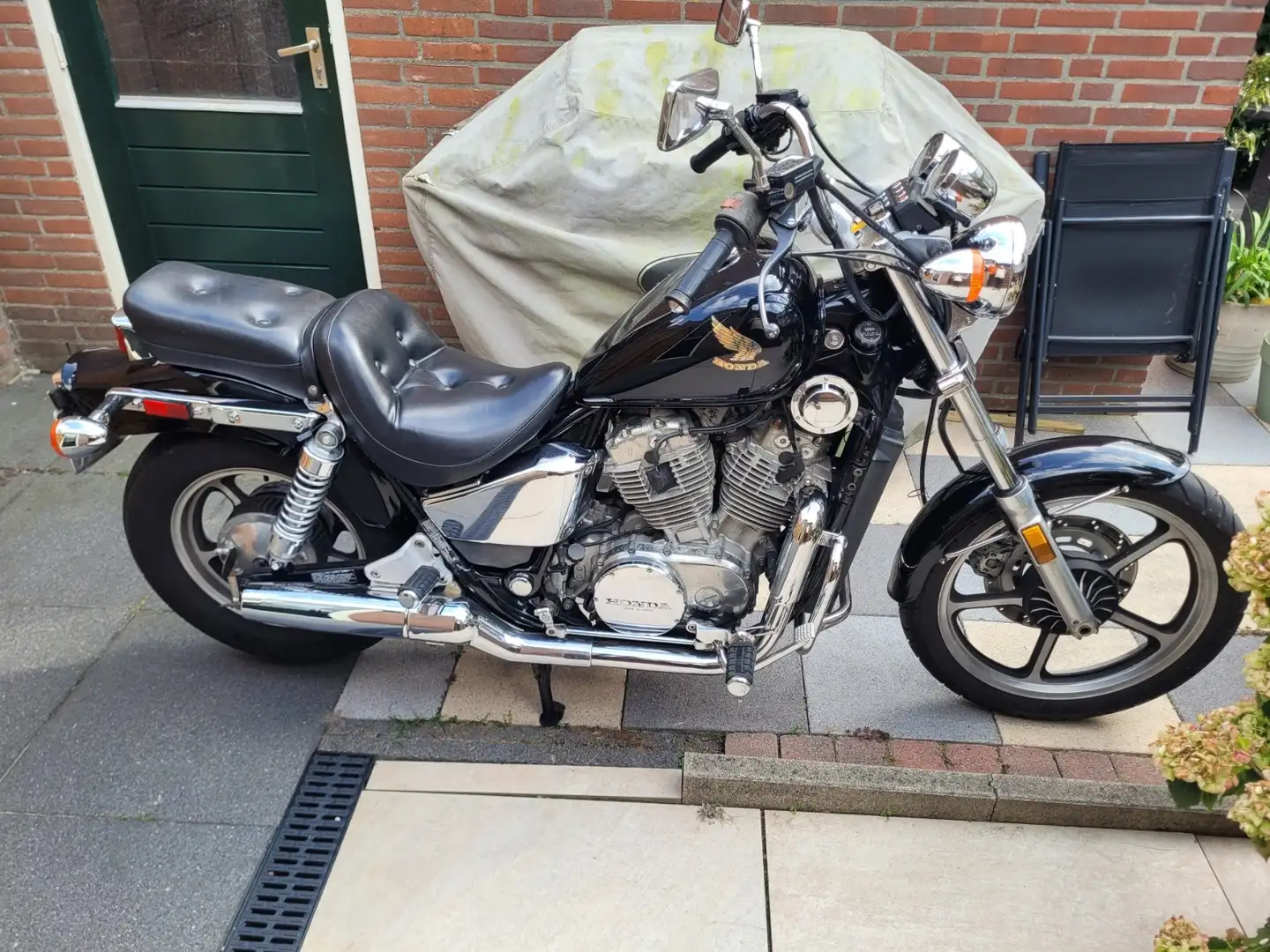 Honda VT 750 Chopper VT 700C Shadow Zwart - 1